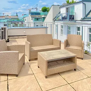 Steiner Residences Nestroyplatz Viena