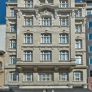 vizitați hotelul