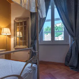 galerija-apartment-with-castle-view-1-free-parking.hotels-in-ljubljana.com/